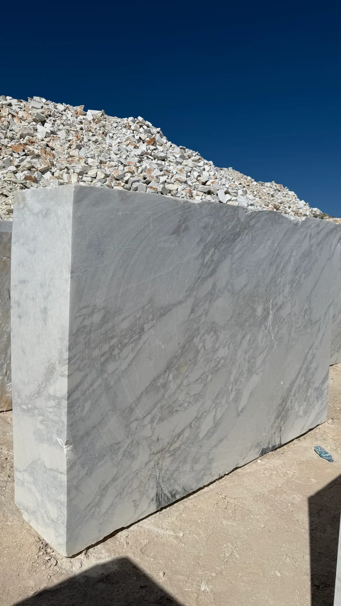 Selección de bloques de mármol en el archivo de Namibia de Mundo Pétreo